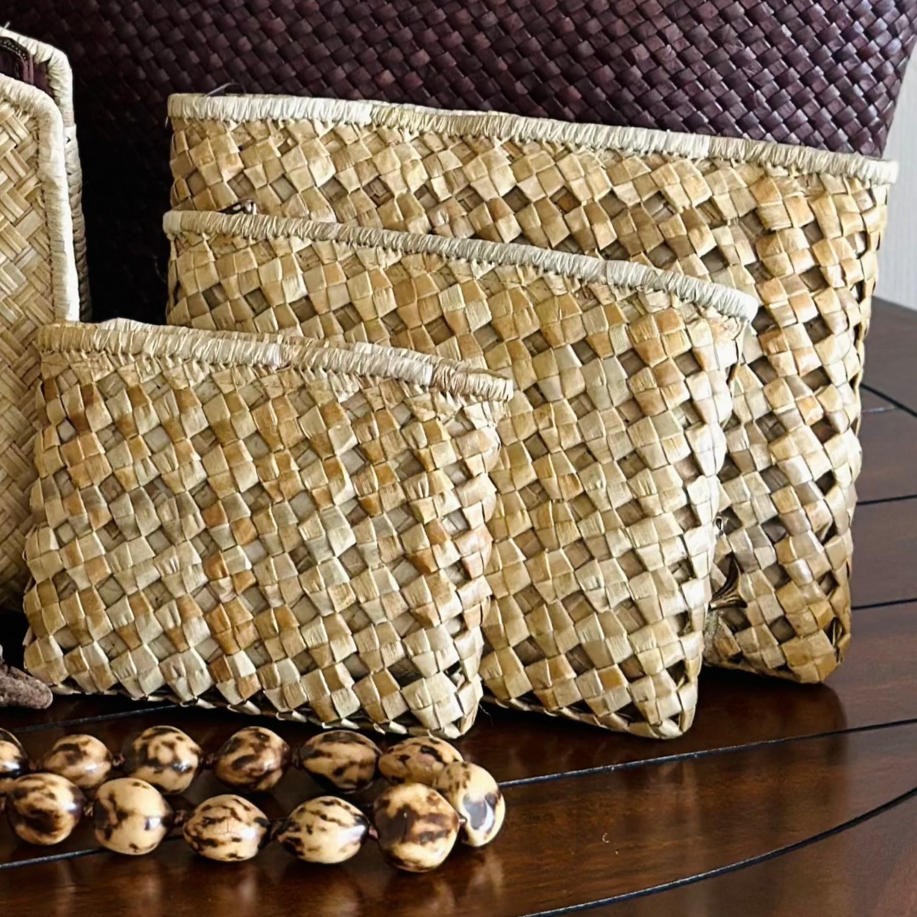 Hānai Luxe Lauhala Clutch Set