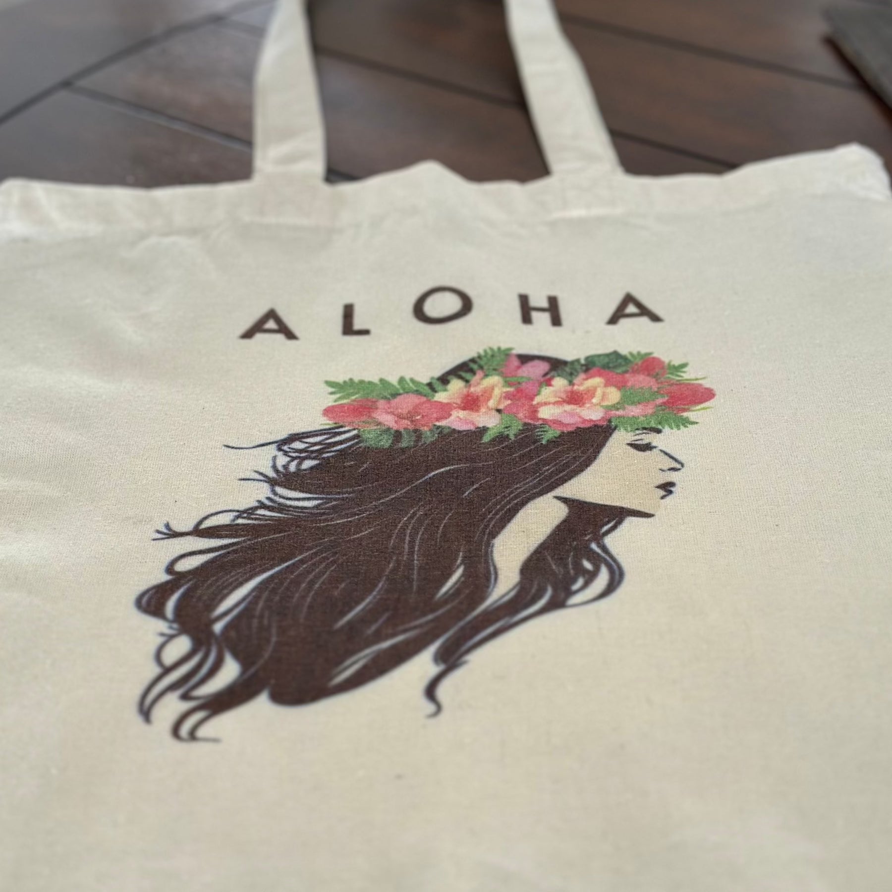 Close up of bag - Vintage Aloha Cotton Tote Bag ALOHA Lei Po'o