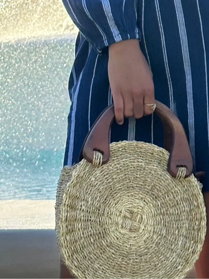 Heʻeia Seagrass Round Handbag
