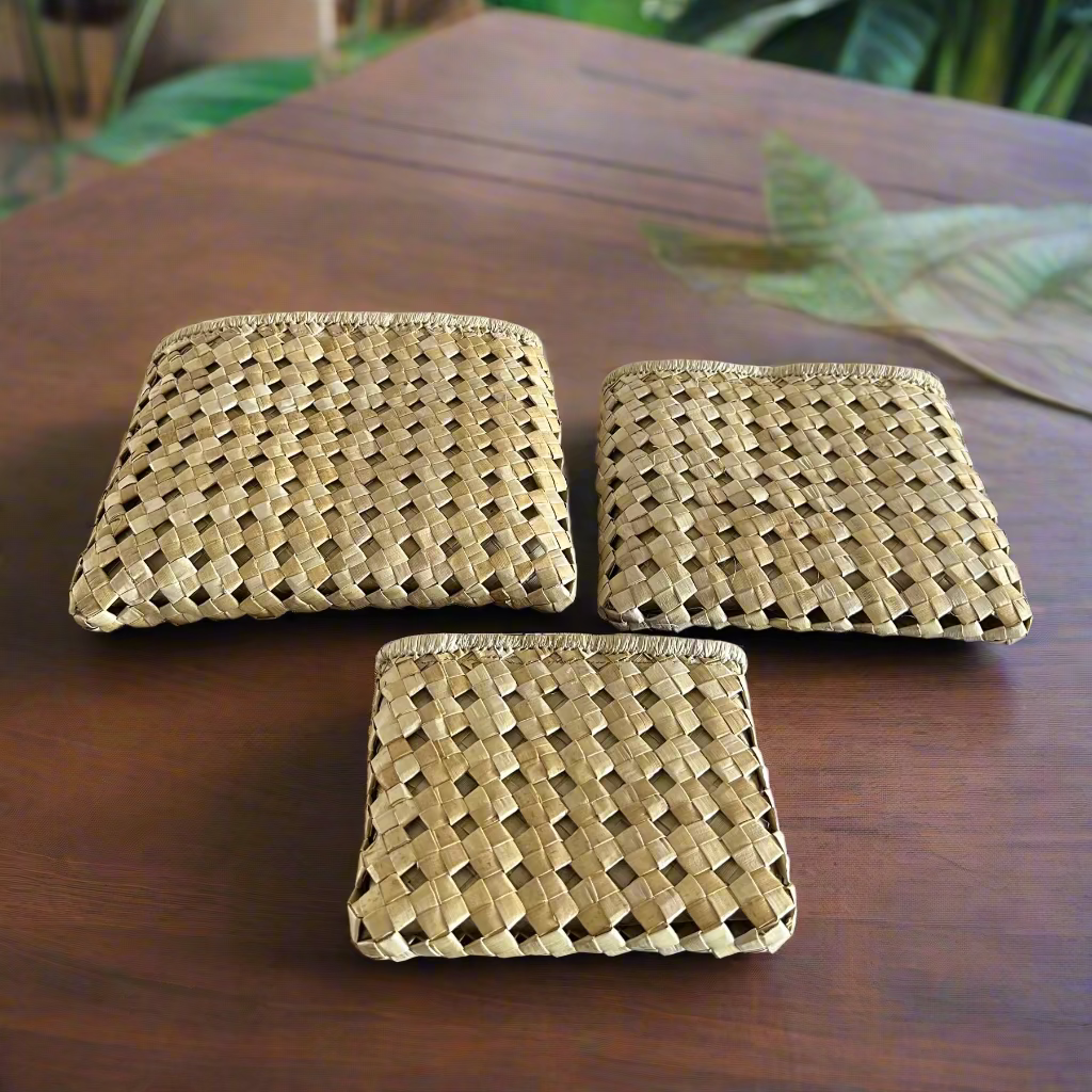 Hānai Luxe Lauhala Clutch Set